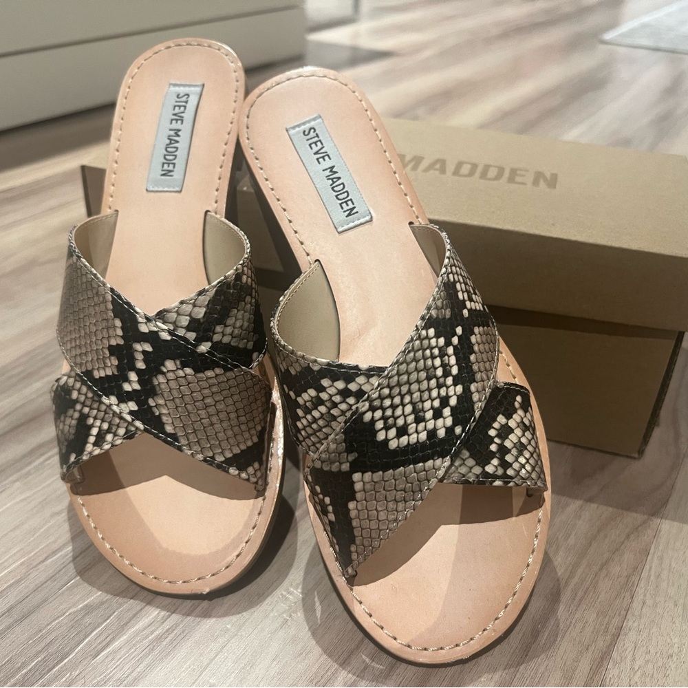 Steve Madden flats, size 7.5